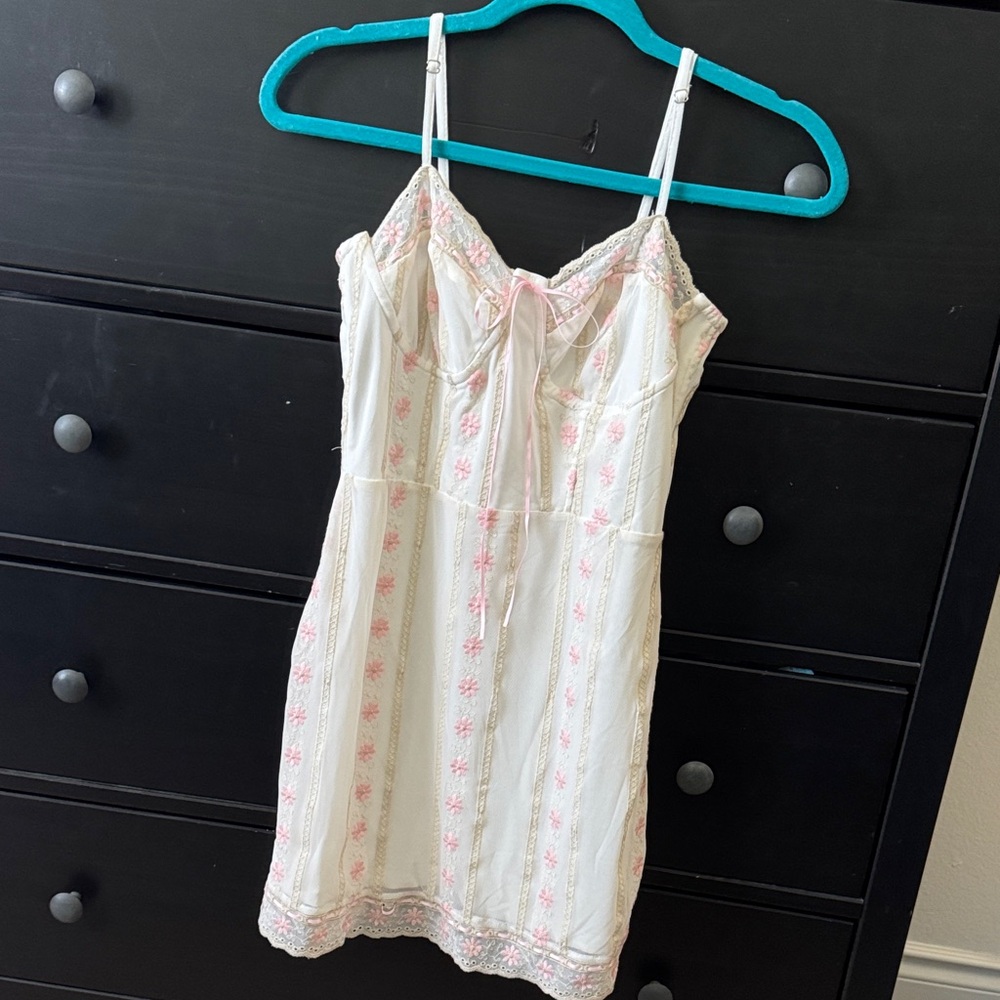 Forever 21 Pink Floral Lace Chemise
